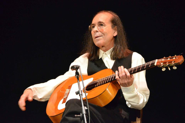 Homenaje al guitarrista flamenco Diego de Morón