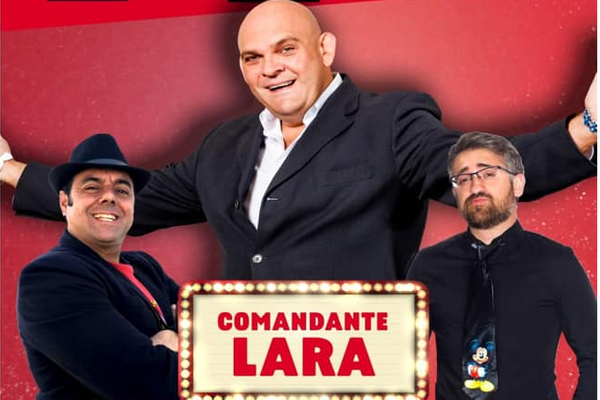 Risas y carcajadas en el Auditorio con el Comandante Lara y Compañía