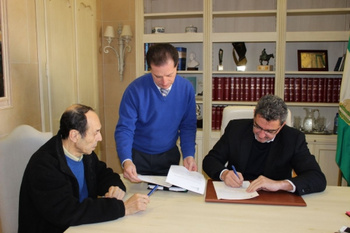 EL AYUNTAMIENTO DE ALCALÁ DE GUADAÍRA FIRMA UN CONVENIO DE COLABORACIÓN CON LA FEDERACIÓN LOCAL DE AA.VV. 