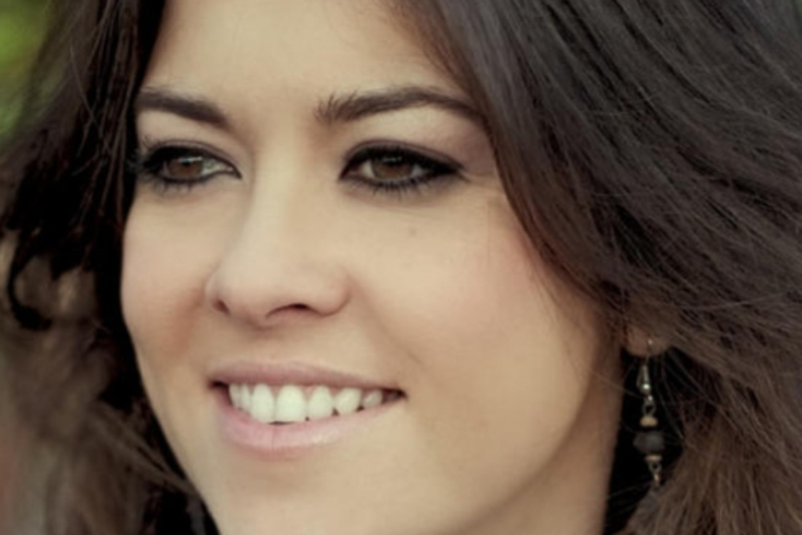 VANESA MARTÍN PONE A REBOSAR EL AUDITORIO RIBERAS DEL GUADAÍRA CON SU 'CUESTIÓN DE PIEL'