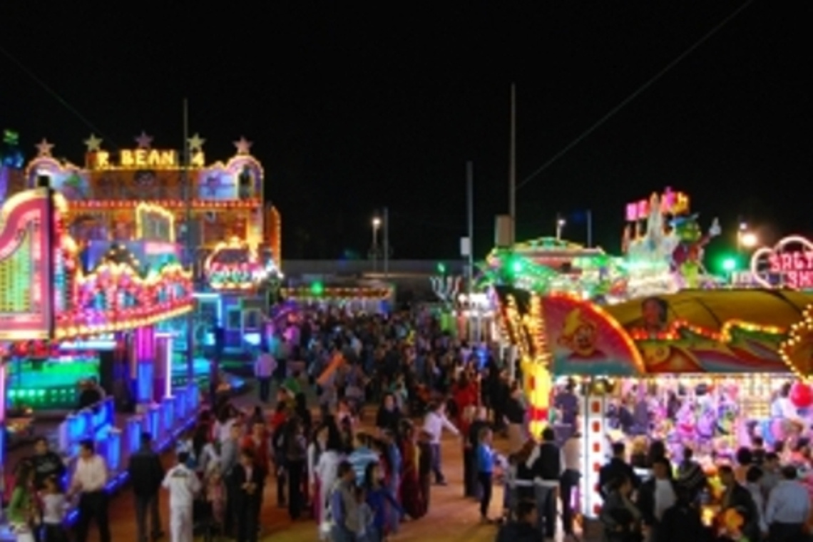FIESTAS MAYORES ABRE EL PLAZO DE SOLICITUDES PARA LOS PUESTOS Y ATRACCIONES DE FERIA 2013