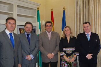 EL AYUNTAMIENTO ACUERDA EN JUNTA DE GOBIERNO LOCAL COLABORAR CON EL COLEGIO DE ADMINISTRADORES DE FINCAS DE SEVILLA