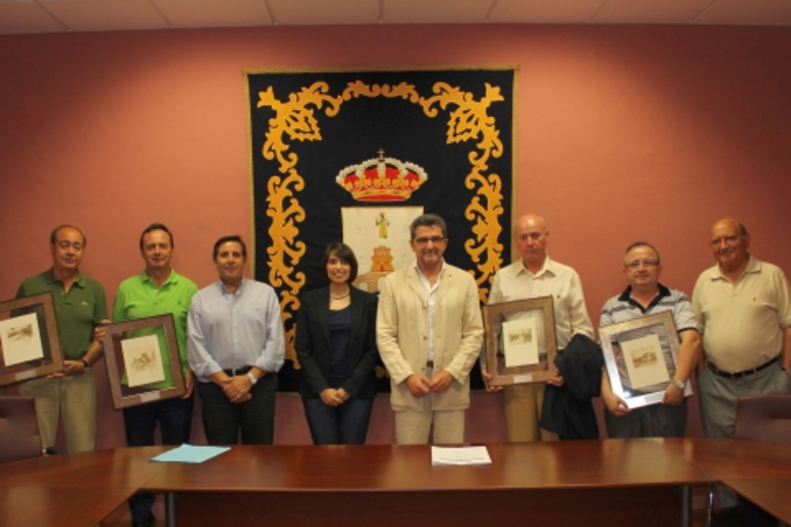 ALCALÁ RECONOCE A SUS MAESTROS JUBILADOS