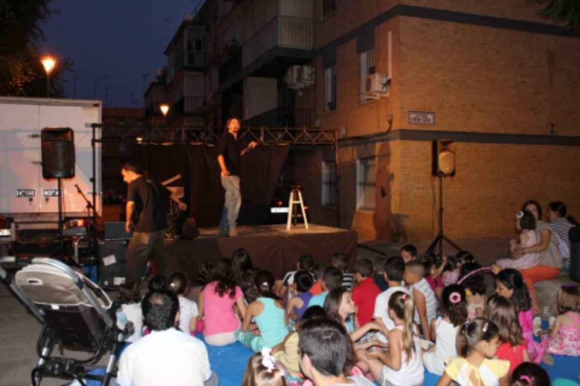 ANOCHE COMENZABA EL PRIMER FESTIVAL DE NARRADORES ORALES