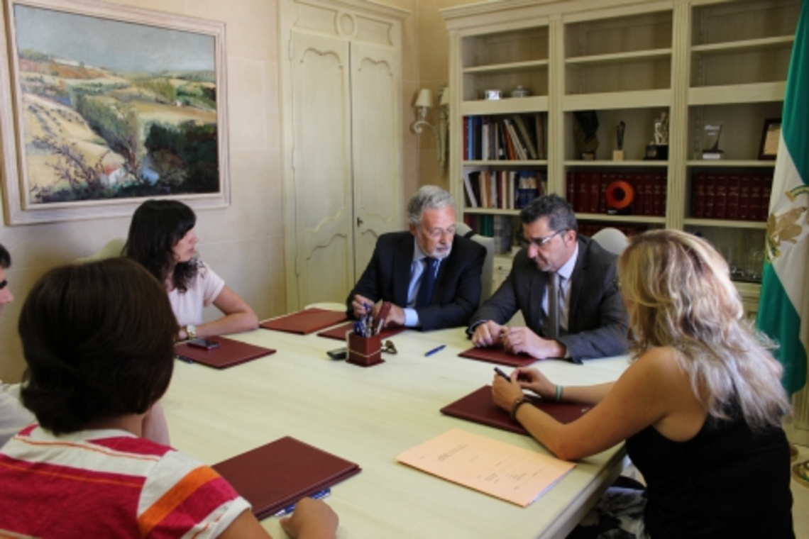 GUTIÉRREZ LIMONES SE REÚNE CON EL DEFENSOR DEL PUEBLO ANDALUZ