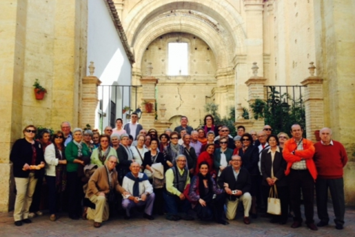 UN GRUPO DE ALCALAREÑOS VISITA LA LOCALIDAD DE ÉCIJA DENTRO DEL PROGRAMA DE LA DIPUTACIÓN