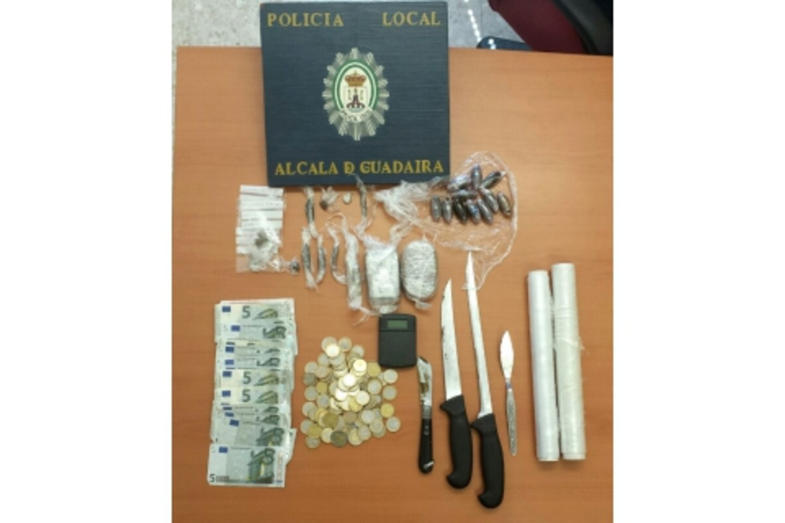 LA POLICÍA LOCAL DESMANTELA UN PUNTO DE VENTA DE DROGA EN COLABORACIÓN CON LOS VECINOS