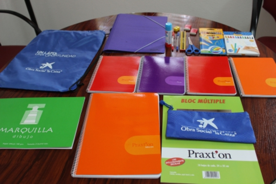 EL AYUNTAMIENTO REPARTIRÁ 530 MOCHILAS CON MATERIAL ESCOLAR ENTRE LAS FAMILIAS MÁS DESFAVORECIDAS