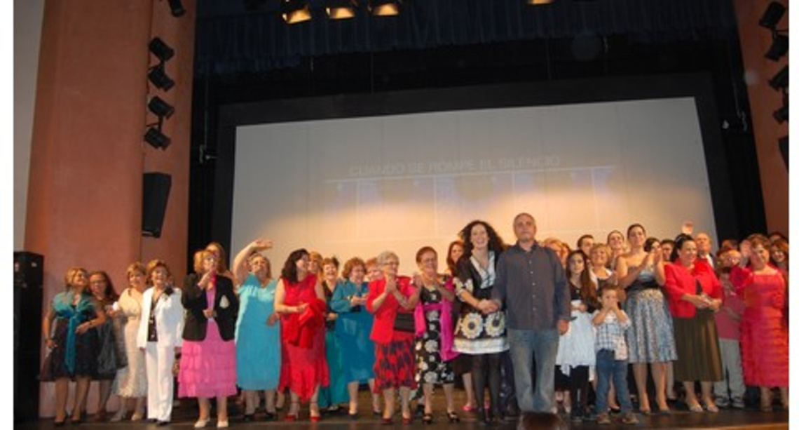EMOCIÓN, LÁGRIMAS Y APLAUSOS PARA EL ESTRENO DE LA PELÍCULA HECHA POR ALCALAREÑOS