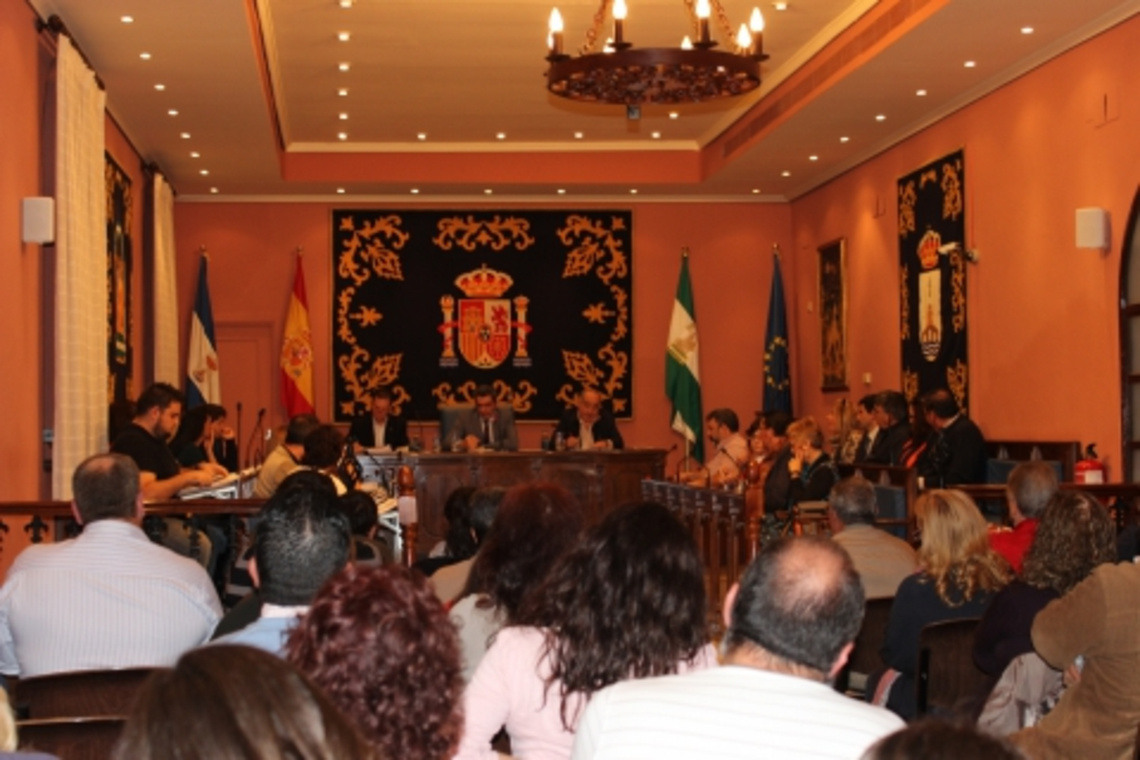 EL PLENO DE ALCALÁ EXIGE A LA JUNTA SU TRANVÍA