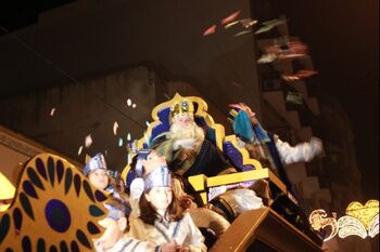 LOS REYES MAGOS LLENARON DE PÚBLICO, JÚBILO E ILUSIÓN LAS CALLES DE ALCALÁ