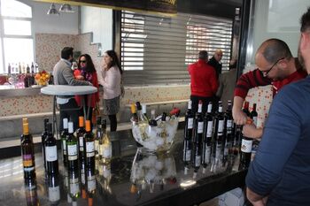 CATA DE CUARESMA EN EL MERCADO DE ABASTOS