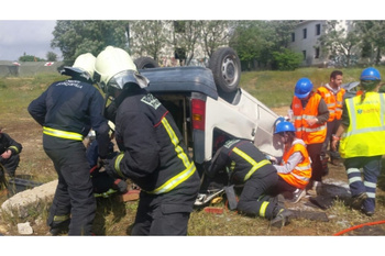 CASI 300 ALUMNOS PARTICIPAN EN TALLERES DE EMERGENCIAS SANITARIAS, CATÁSTROFES Y ACCIÓN HUMANITARIA EN LAS CANTERAS ALCALAREÑAS