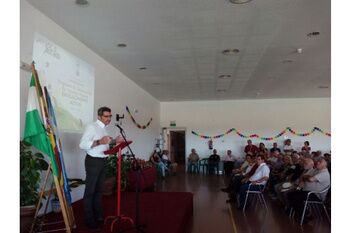 JORNADA DE CONVIVENCIA Y DINAMIZACIÓN EN EL CENTRO DE DÍA LUIS VELÁZQUEZ PEÑA