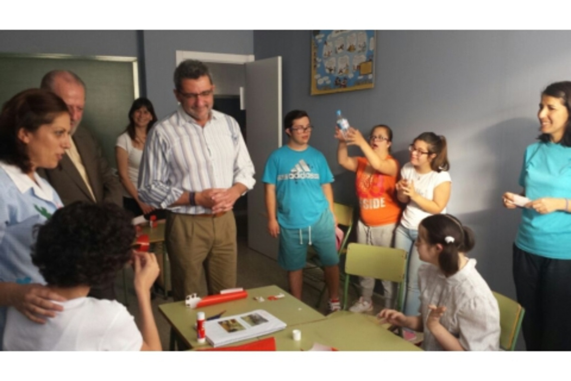 LA ASOCIACIÓN ALCALAREÑA DE EDUCACIÓN ESPECIAL RECIBE 28.000 EUROS PARA CONTINUAR CON SU TRABAJO