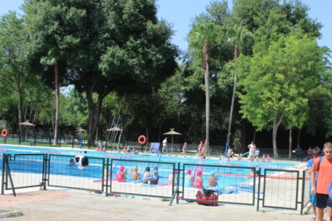 ALCALÁ VIVE EL VERANO JUNTO A LAS RIBERAS DEL GUADAÍRA CON LA APERTURA MAÑANA DE LA PISCINA DE SAN JUAN