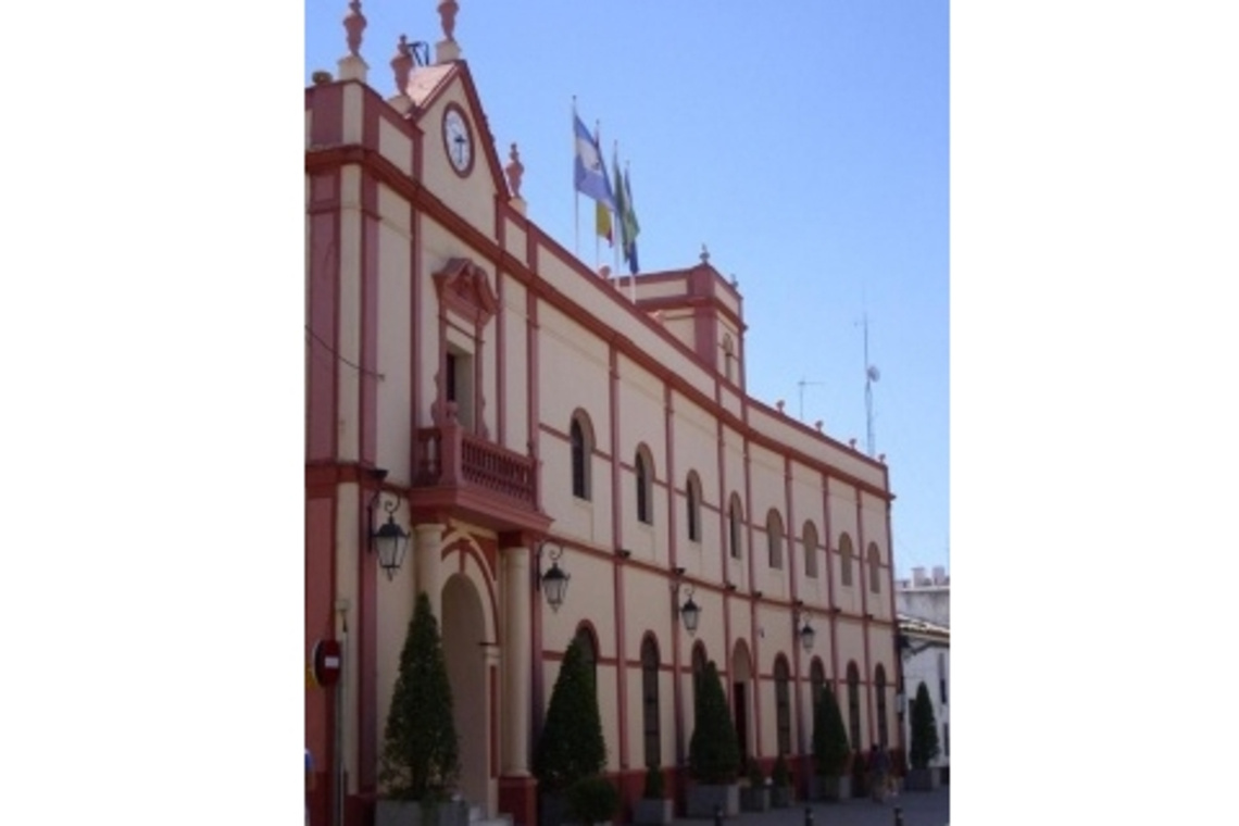 EL AYUNTAMIENTO RECIBE LA FELICITACIÓN DE LA DGT POR SU COMPROMISO EN ARAS DE MEJORAR LA SEGURIDAD VIAL Y MOVILIDAD SOSTENIBLE EN EL MUNICIPIO