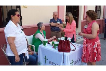 LA ALCALDESA, EN APOYO A LA ASOCIACIÓN ESPAÑOLA CONTRA EL CÁNCER DE ALCALÁ