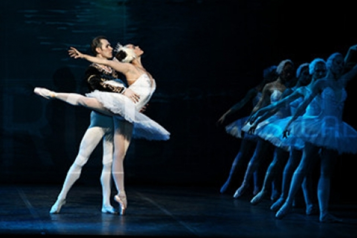 EL RUSSIAN CLASSICAL BALLET VUELVE A LLENAR EL RIBERAS DEL GUADAÍRA CON 'EL LAGO DE LOS CISNES'
