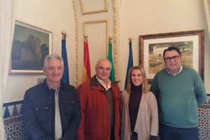 ENCUENTRO DE LA ALCALDESA CON RESPONSABLES DE LA HERMANDAD DE JESÚS