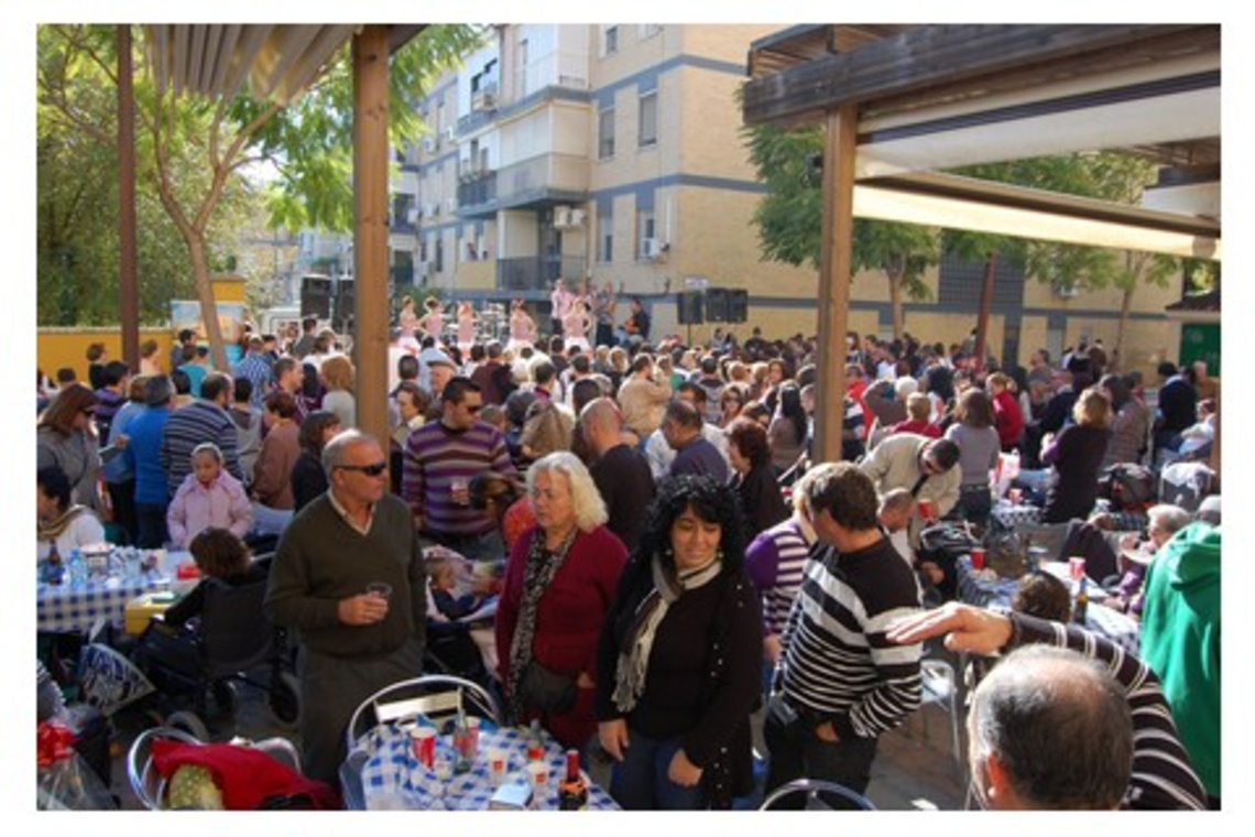 ALCALÁ SE VUELCA CON UNA VELÁ SOLIDARIA PARA AYUDAR A UN NIÑO ENFERMO DE UMBRETE