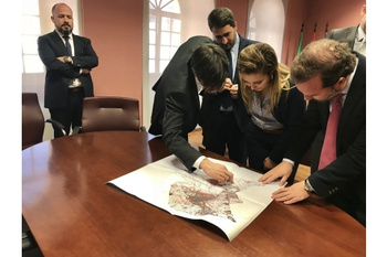 PRESENTADA UNA NUEVA PLANTA SOLAR EN LA QUE SE INVERTIRÁN MÁS DE 130 MILLONES DE EUROS