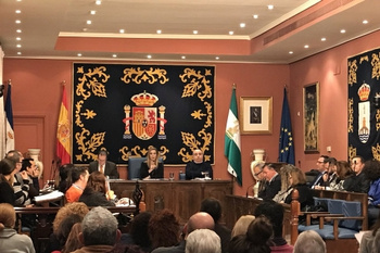 EL EQUIPO DE GOBIERNO SE COMPROMETE A PRESENTAR UNA OFERTA PÚBLICA DE EMPLEO PARA 2018 EN EL PLAZO MÁXIMO DE UN MES