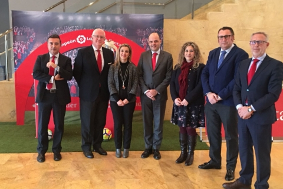 EL AUDITORIO RIBERAS DEL GUADAÍRA ACOGE UN CONGRESO A NIVEL REGIONAL DEL BANCO SANTANDER