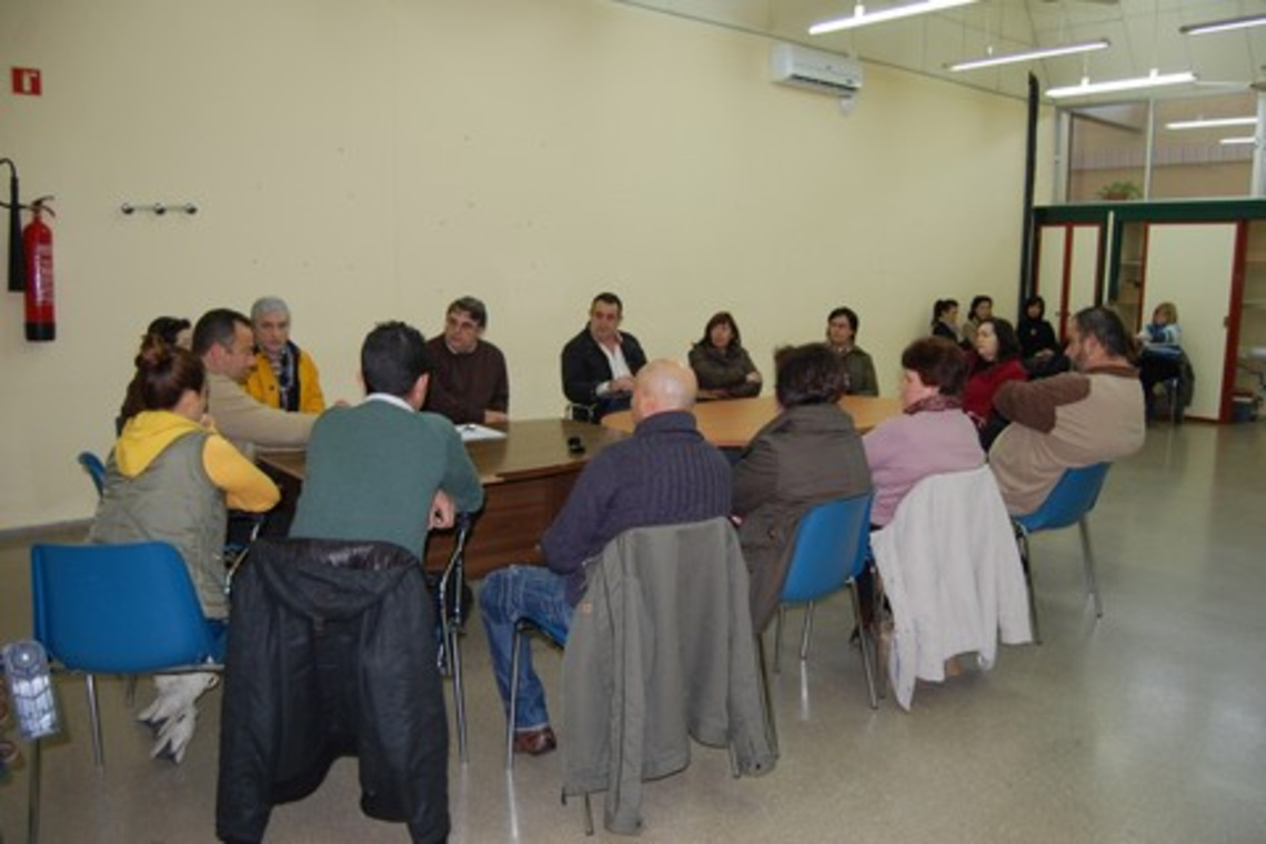 MÁS DE 100 PADRES PARTICIPAN EN EL PROGRAMA DE DIÁLOGOS FAMILIARES DE ALCALÁ DE GUADAÍRA