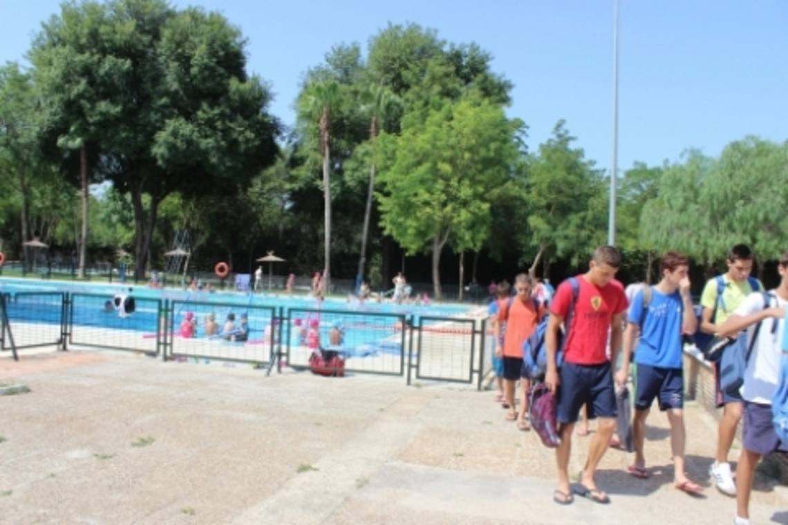 BAÑO LÚDICO, CURSOS DE NATACIÓN Y ACTIVIDADES ACUÁTICAS A PARTIR DEL 1 DE JULIO EN LA PISCINA DE VERANO DE SAN JUAN
