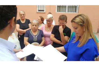 LA REFORMA INTEGRAL DE LA PLAZA DE LOS PISOS ROSAS COMENZARÁ ANTES DE FINAL DE MES