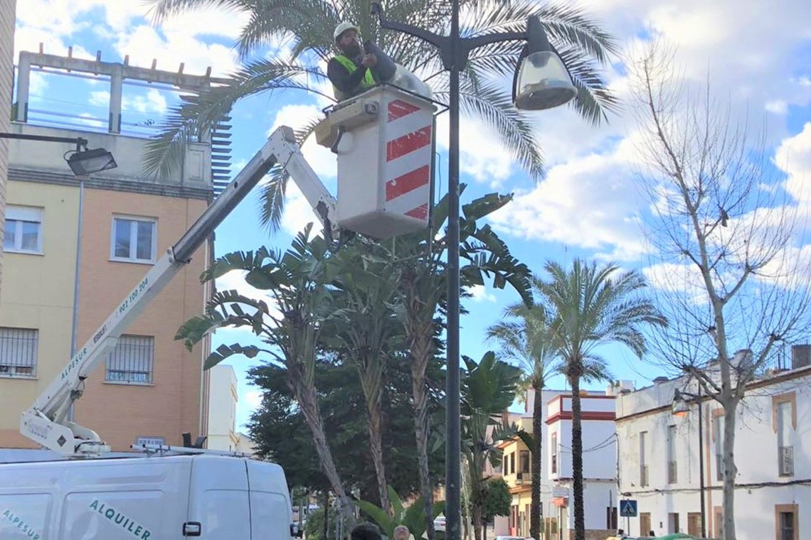 Portavoces del Gobierno explican los avances en el plan de actuación del alumbrado publico que se renueva con tecnologia led