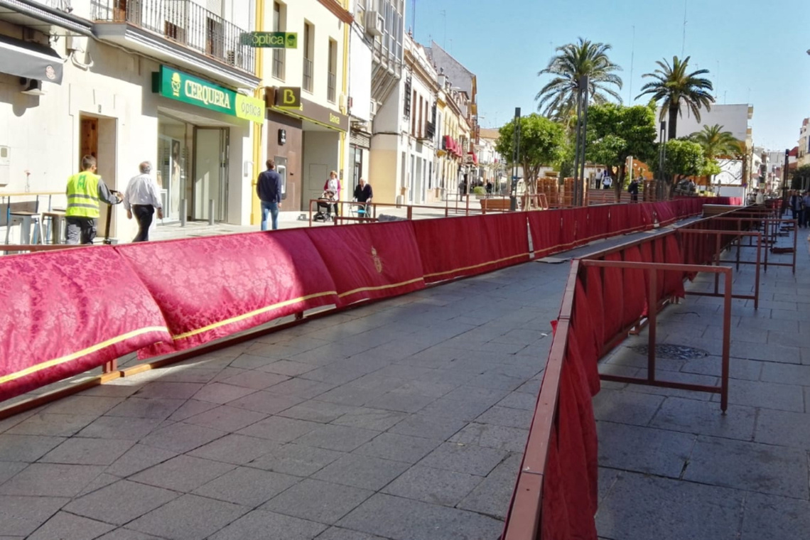Obtención de pases para las sillas en La Plazuela con motivo de la Semana Santa
