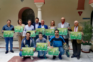 La alcaldesa recibe a los organizadores del Campeonato de Andalucía de Pádel Absoluto que se celebra en Alcalá