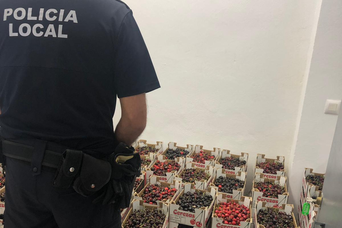 La Policía Local de Alcalá ha decomisado más de 400 kilogramos de cerezas no aptas para el consumo