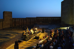 Los espectáculos de #Noctaíra19 en el Patio de la Sima del Castillo cuelgan el cartel de completo