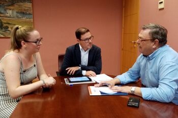 Ayuntamiento y comerciantes preparan la campaña de fomento para la 'Vuelta al Cole'