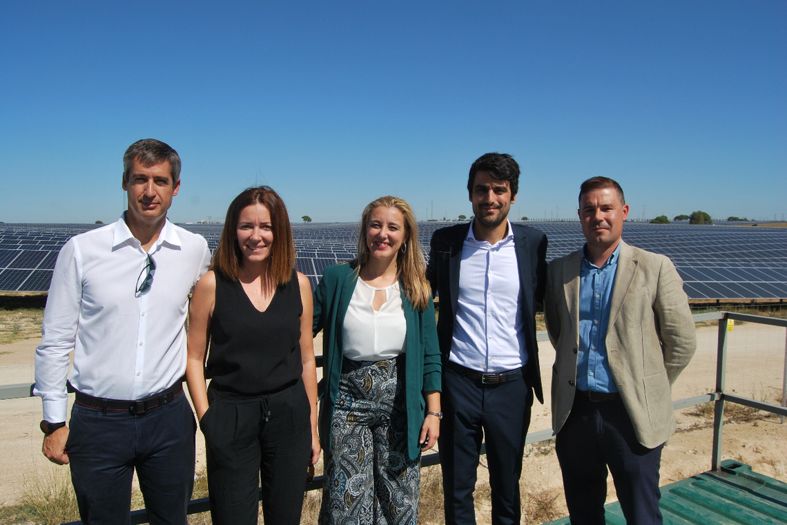 Alcalá se convierte en referente en el sector de las renovables con el mayor parque solar de Europa sin incentivos públicos