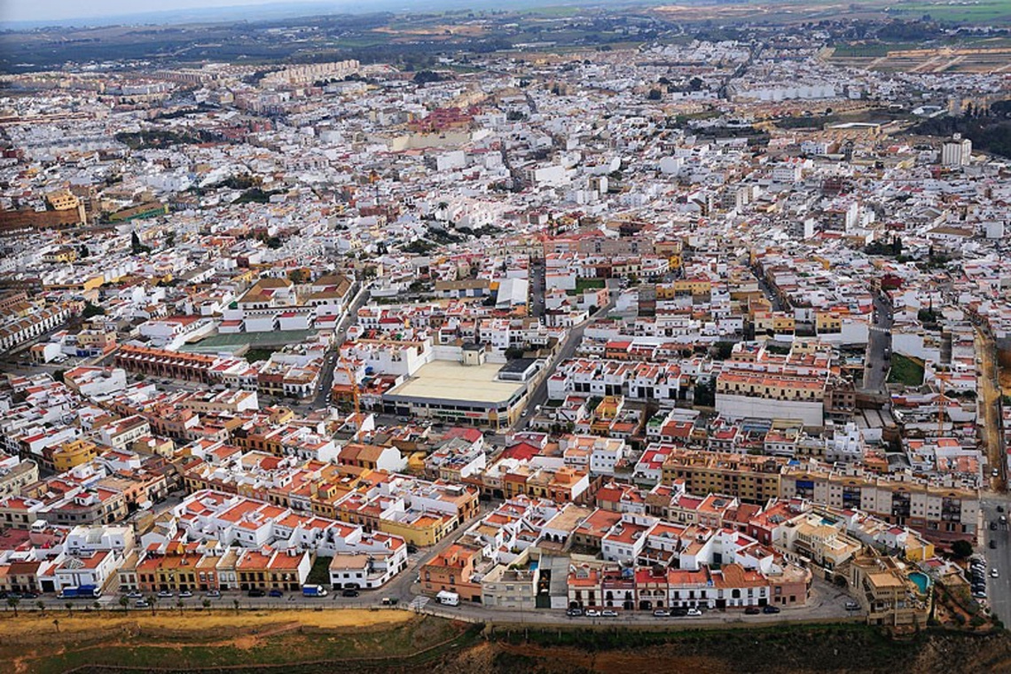 En Alcalá de Guadaíra están convocados para ejercer su derecho al voto este domingo 57.695 electores