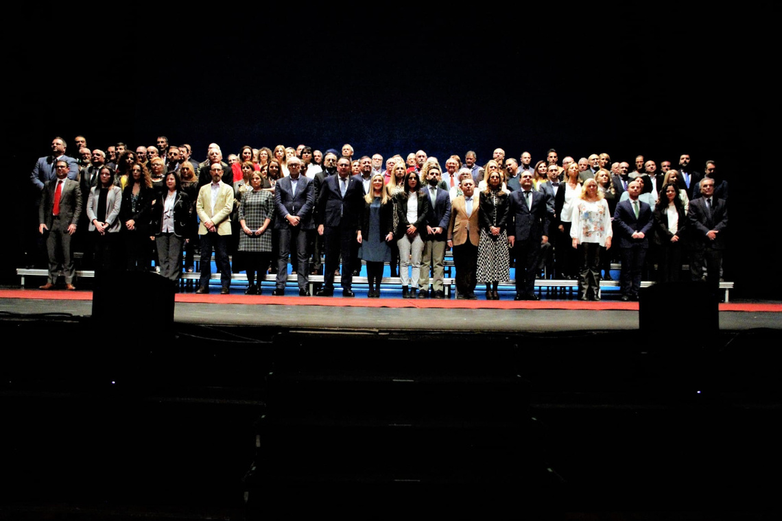 Alcalá conmemora los 40 años de ayuntamientos democráticos con un homenaje a las mujeres y hombres que han formado parte de la Corporación Municipal