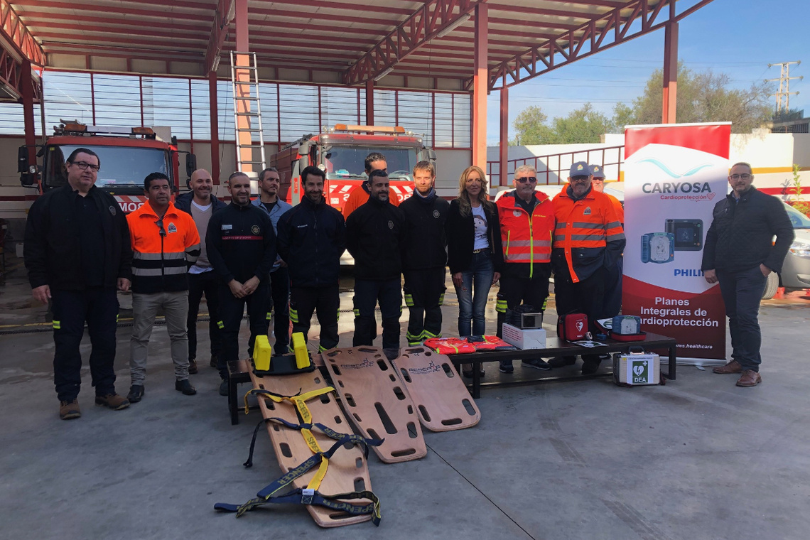 El Ayuntamiento entrega nuevo material de equipamiento a Bomberos y Protección Civil