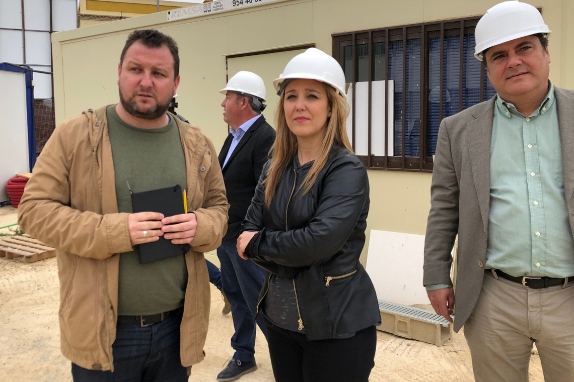 La alcaldesa supervisa las obras finales de la segunda fase del CEIP Rodríguez Almodóvar