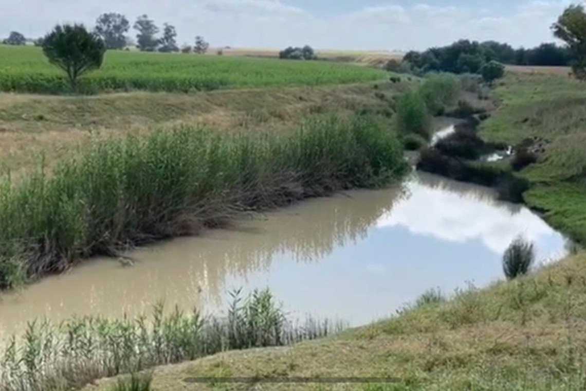 El Ayuntamiento ha realizado una inspección para localizar el origen de un posible vertido al río