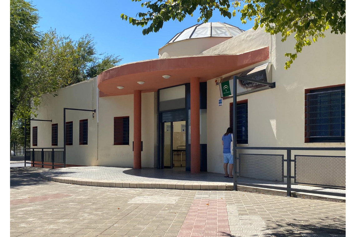 El Ayuntamiento de Alcalá reclama a la Junta información sobre la situación del centro de salud en el que se ha producido un positivo por covid-19