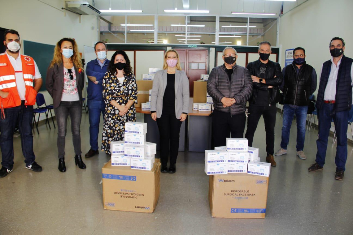 Reparto de 6.000 mascarillas entre entidades benéficas de Alcalá