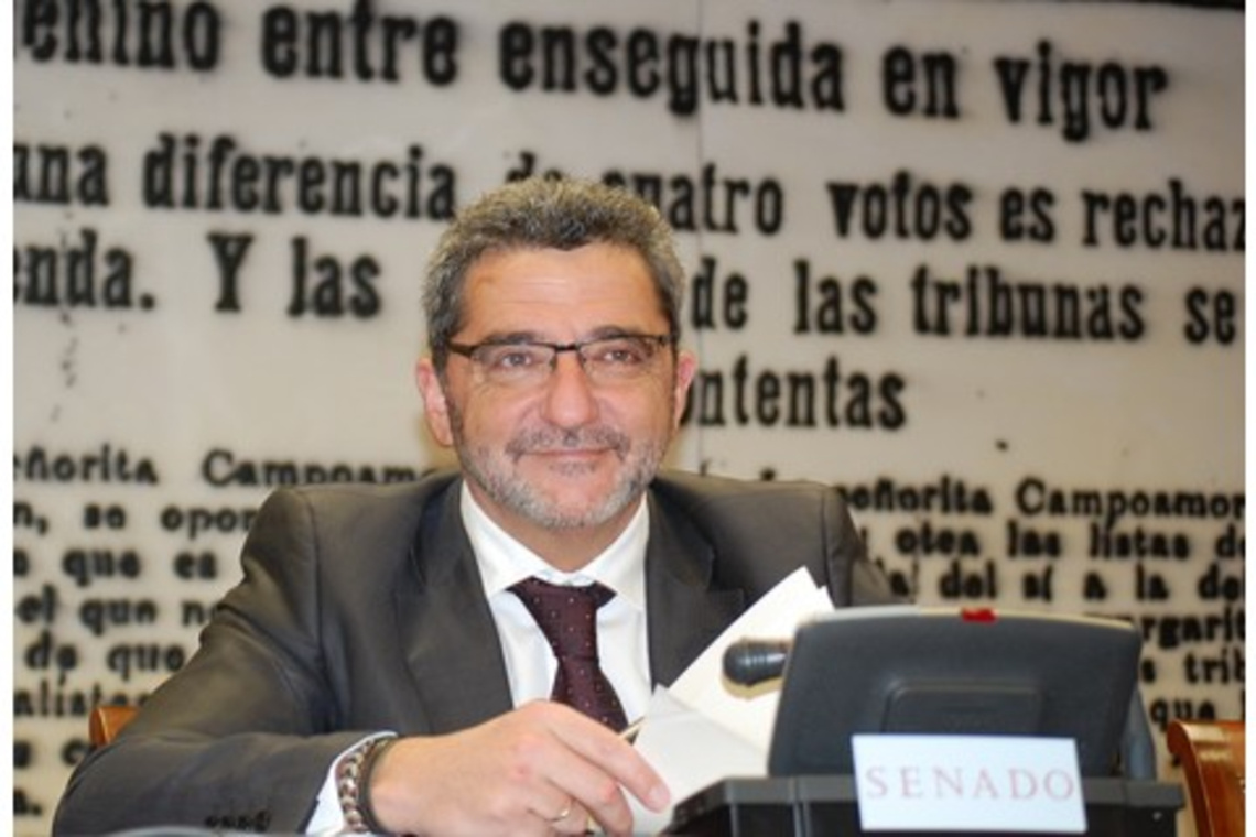 EL ALCALDE RECLAMA EN EL SENADO LA APERTURA DE DOS NUEVAS OFICINAS DE CORREOS