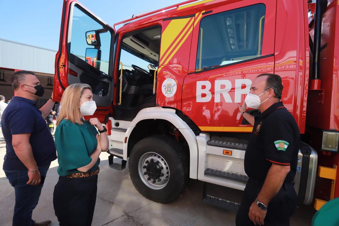 Un nuevo vehículo para los bomberos de Alcalá mejorará la seguridad de la dotación de los profesionales de emergencia y la seguridad de los ciudadanos