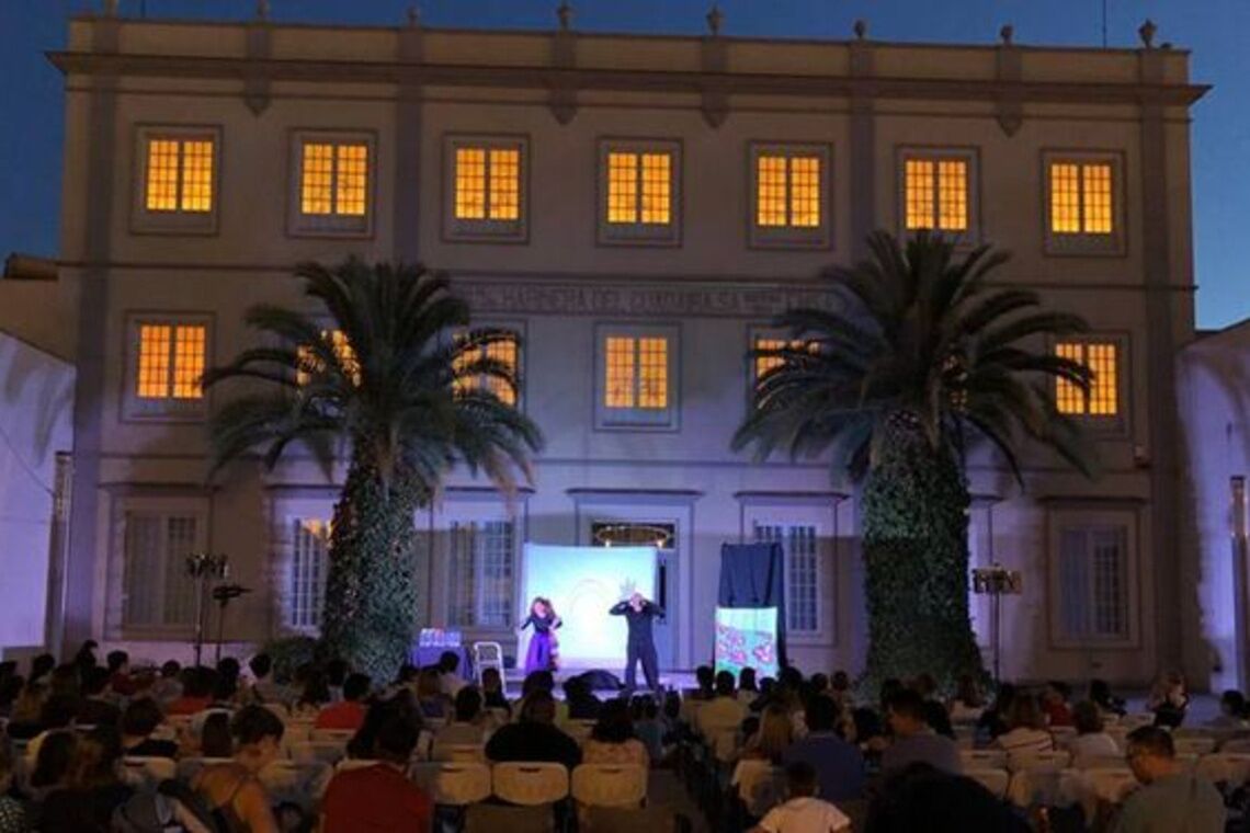 Luz verde a ‘Noctaíra’ con la programación  de teatro infantil que se desarrolla en la Harinera del Guadaíra