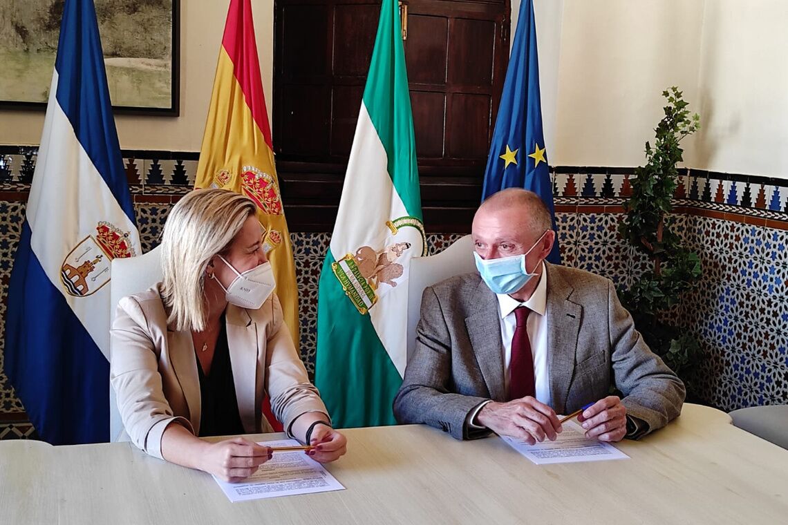 Ayuntamiento y Emasesa suscriben el convenio para la coordinación de dos obras emblemáticas para Alcalá, la calle Nuestra Señora del Águila y Orellana