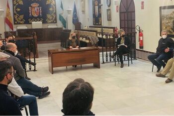 El Ayuntamiento defiende el mantenimiento del empleo en Santa Bárbara Sistemas